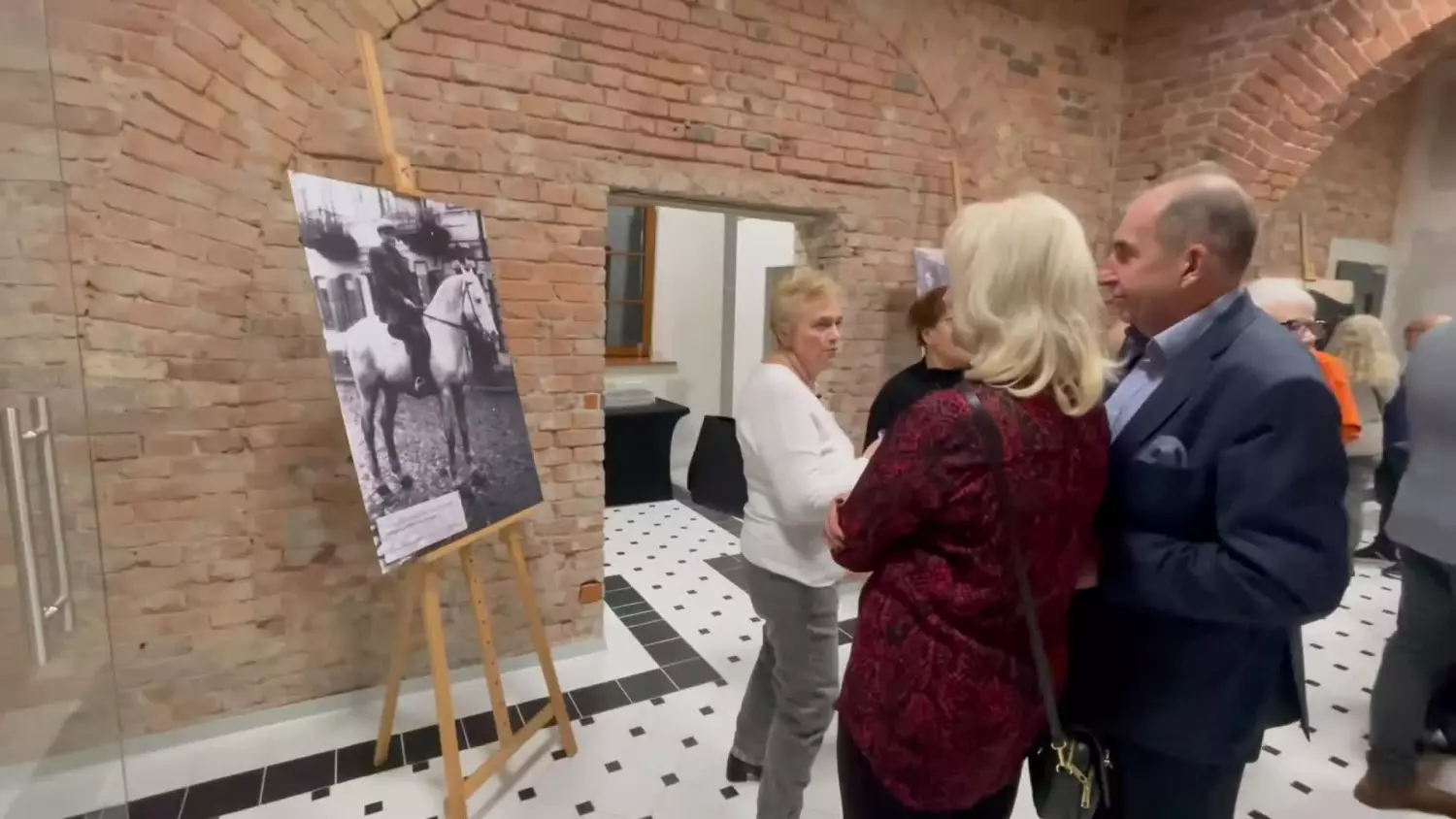 fdownloadernet-1653089735628596-1080p.mp4